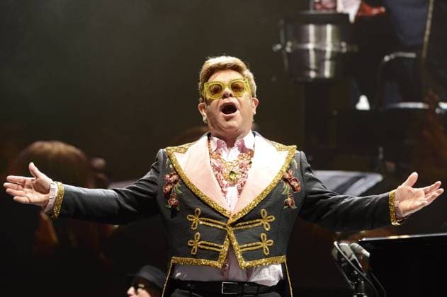 Elton John sets tour record with farewell tour