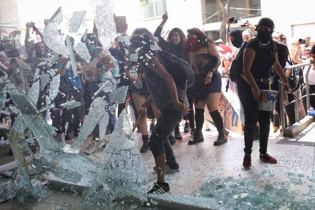 Mexico, womens protests against sexual abuse in Mexkio City