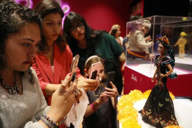 Dia de Muertos in Mexico, Barbie in the Day of the Dead look