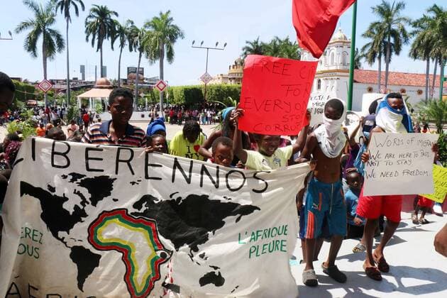 Mexico, fugitives from Africa protest in Tapachula