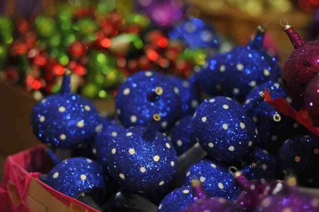 Mexico, Christmas ball manufactory in Tlalpujahua