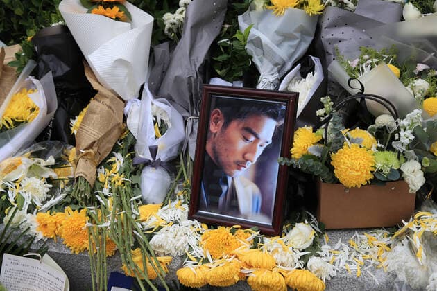 Mourning for Model Godfrey Gao in Ningbo
