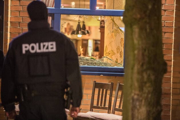 Hamburg, brawl between football fans