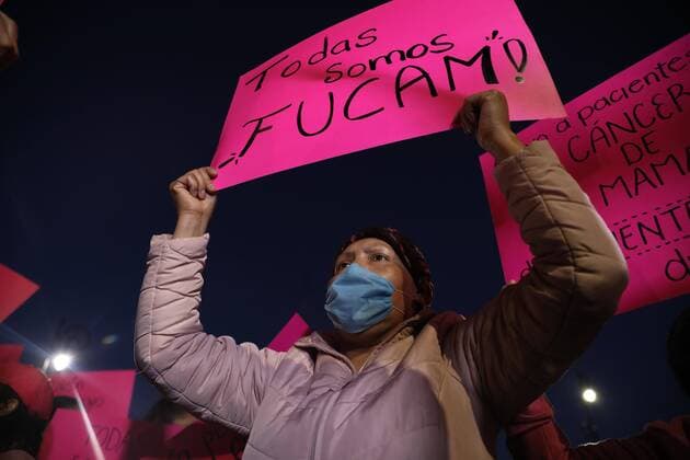 Mexico, shortage of medication in Mexico City - cancer patients demonstrate