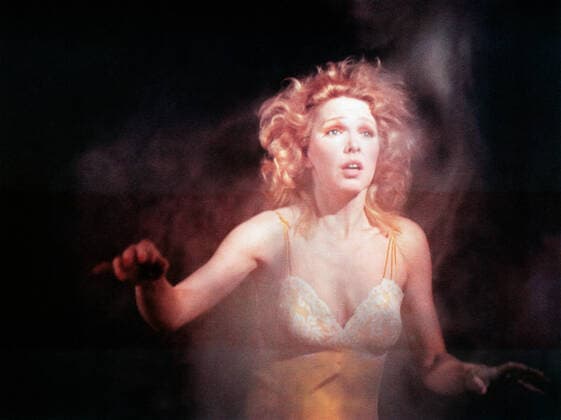 Stella Stevens died