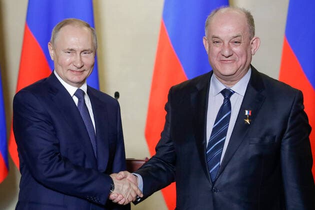 Russia, Putin receives award winners in Moscow