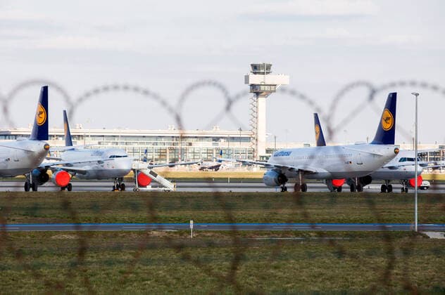 Lufthansa, Worldwide flight chaos due to IT failure