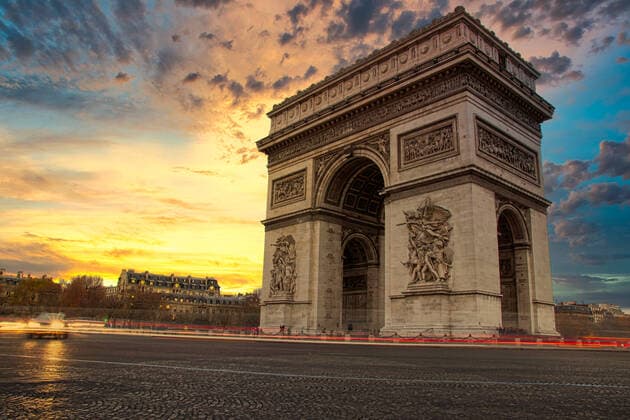 Calendar motifs: Triumphal arches