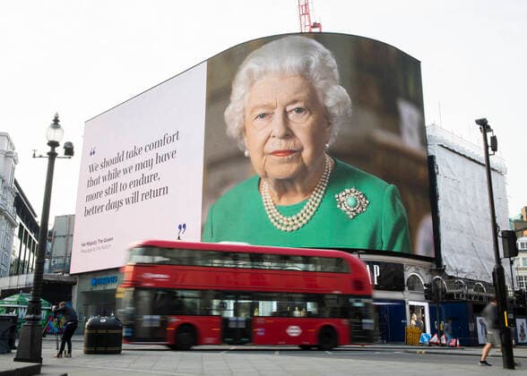 Pictures of the year 2020, Entertainment 04 April