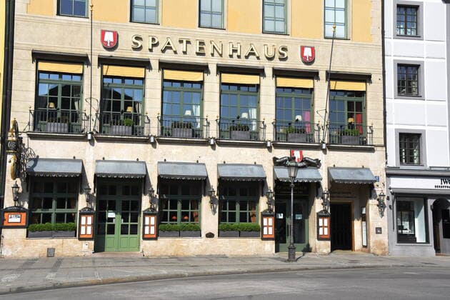Munich, raid at Spatenhaus due to suspected fraud by own waiters - Archive photos