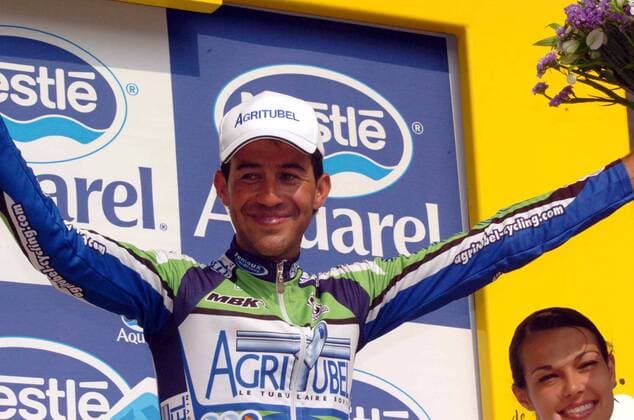 Juan Miguel Mercado (Spanien Agritubel) gewinnt die 10. Etappe der Tour de France 2006 - Radsport Herren 93. Tour de France 2006, ProTour, Straßenradsport, Straße, Rad, Einzelbild 10. Etappe: Cambo les Bains - Pau Glück, Freude, Begeisterung, Radsport Herren 93. Tour de France 2006, ProTour, Straßenradsport, Straße, Rad, Einzelbild 10. Etappe: Cambo les Bains - Pau Glück, Freude, Begeisterung,