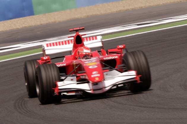 Michael Schumacher (Deutschland Ferrari) in seinem Boliden Motorsport Grand Prix Herren Großer Preis von Frankreich 2006, Formel 1 Weltmeisterschaft, F1, F, GP, WM, Freies Training Einzelbild Magny Cours Motorsport Grand Prix Herren Großer Preis von Frankreich 2006, Formel 1 Weltmeisterschaft, F1, F, GP, WM, Freies Training Einzelbild Magny Cours
