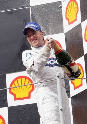 Nick Heidfeld (Deutschland BMW Sauber) jubelt über den dritten Platz beim Großen Preis von Ungarn 2006 Motorsport Grand Prix Herren Großer Preis von Ungarn 2006, Formel 1 Weltmeisterschaft, F1, F, GP, WM Einzelbild Hungaroring Budapest Freude, Motorsport Grand Prix Herren Großer Preis von Ungarn 2006, Formel 1 Weltmeisterschaft, F1, F, GP, WM Einzelbild Hungaroring Budapest Freude,