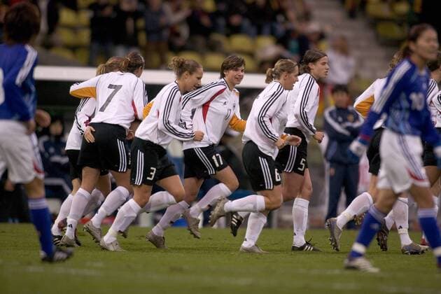 Torjubel Deutschland u.a. mit Ariane Hingst Fußball Länderspiel Damen Freundschaftsspiel 2006, Test, Testspiel, Nationalteam, Nationaltrikot, Frauen, Frauenfußball Gruppe Karlsruhe Dynamik, Fußball Länderspiel Damen Freundschaftsspiel 2006, Test, Testspiel, Nationalteam, Nationaltrikot, Frauen, Frauenfußball Gruppe Karlsruhe Dynamik,