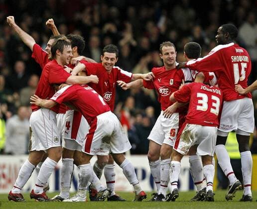Mannschaftsjubel Bristol City - EDITORIAL USE ONLY. No use with unauthorised audio, video, data, fixture lists, club league logos or live services. Online in-match use limited to 120 images, no video emulation. No use in betting, games or single club league player publications. Fußball Herren English FA Cup 2006 2007, Englischer Pokal, Pokalspiel, Football League One, 3. Englische Liga Totale Bristol Freude, Begeisterung, Fußball Herren English FA Cup 2006 2007, Englischer Pokal, Pokalspiel, Football League One, 3. Englische Liga Totale Bristol Freude, Begeisterung,