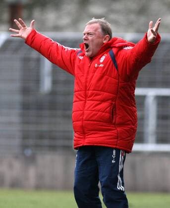 Trainer Hermann Gerland (Bayern II) schreit Fußball Herren Regionalliga Süd 2006 2007, 3. Liga, FC Bayern München II, Amateure, Amat, A, II Einzelbild München Wut, Fußball Herren Regionalliga Süd 2006 2007, 3. Liga, FC Bayern München II, Amateure, Amat, A, II Einzelbild München Wut,