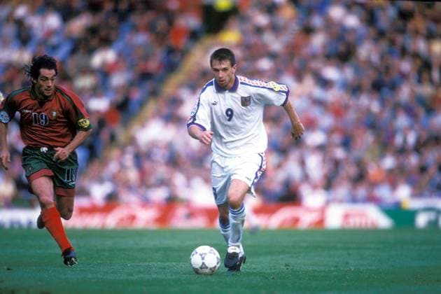 Pavel Kuka (Tschechien, re.) gegen Paulo Sousa (Portugal) Fußball Länderspiel Herren EM 1996, Nationalmannschaft, Nationaltrikot, Viertelfinale, Tschechien - Portugal 1:0, Vdia Gruppe Birmingham Dynamik, Fußball Länderspiel Herren EM 1996, Nationalmannschaft, Nationaltrikot, Viertelfinale, Tschechien - Portugal 1:0, Vdia Gruppe Birmingham Dynamik,