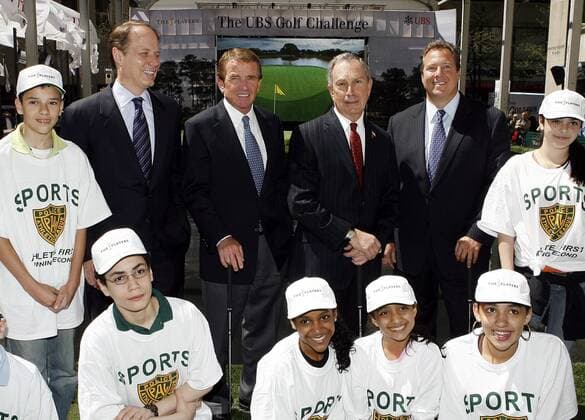 PR zur Players Championship v.li.: Tom Madden Managing Director Tishman Speyer, Michael Bloomberg, Bürgermeister NY, PGA Tour Commissioner Tim Finchem und Robert Wolf (alle USA), CEO UBS Group America - (NYP20070503103) Golf Herren UBS Golf Challenge 2007, PGA Tour, THE PLAYERS Championship, Pressetermin, Vdig Gruppe League, PAL, Junge, Jungen, Mädchen New York, NY, N.Y. Golf Herren UBS Golf Challenge 2007, PGA Tour, THE PLAYERS Championship, Pressetermin, Vdig Gruppe League, PAL, Junge, Jungen, Mädchen New York, NY, N.Y.