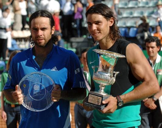 Siegerehrung Internazionali BNL d Italia 2007: Sieger Rafael Nadal (Spanien, li.) und Fernando Gonzales (Chile) mit ihren Pokalen - Tennis Herren Internazionali BNL d Italia 2007, ATP Master Series, Tour, dItalia, Finale Endspiel, Vdig Gruppe Rom Freude, Tennis Herren Internazionali BNL d Italia 2007, ATP Master Series, Tour, dItalia, Finale Endspiel, Vdig Gruppe Rom Freude,