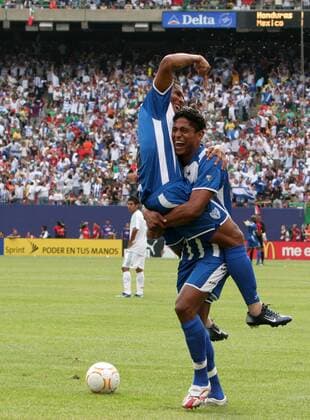 Carlos Costly (re.) und Carlos Pavon (beide Honduras) - Torjubel - (Icon918m01432) Fußball Länderspiel Herren CONCACAF Gold Cup 2007, GoldCup, Nationalteam, Nationaltrikot Gruppe East Rutherford Freude, Begeisterung, Fußball Länderspiel Herren CONCACAF Gold Cup 2007, GoldCup, Nationalteam, Nationaltrikot Gruppe East Rutherford Freude, Begeisterung, EDITORIAL USE ONLY