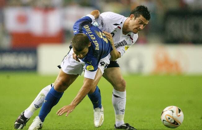 David Nugent (England U 21, re.) gegen Antonio Nocerino (Italien U 21) - Fußball Länderspiel Herren U21 EM 2007, Nationalmannschaft, Nationaltrikot Gruppe B, England - Italien 2:2, Vdig Gruppe Arnheim Dynamik, Kampf, Fußball Länderspiel Herren U21 EM 2007, Nationalmannschaft, Nationaltrikot Gruppe B, England - Italien 2:2, Vdig Gruppe Arnheim Dynamik, Kampf,