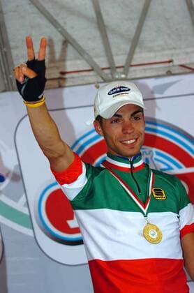 Giovanni Visconti (Italien Quick Step Innergetic) ist Italienischer Meister 2007 - Radsport LM Herren Italienische Meisterschaft 2007, Landesmeisterschaft, Straßenradsport, Straße, Rad Einzelbild Genua Freude, Begeisterung, Radsport LM Herren Italienische Meisterschaft 2007, Landesmeisterschaft, Straßenradsport, Straße, Rad Einzelbild Genua Freude, Begeisterung,