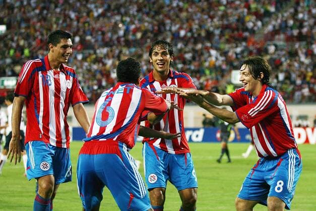 Torjubel Paraguay, u.a. Torschütze Edgar Barreto (re.), Roque Santa Cruz (2.v.re.) und Oscar Cardozo (li.) Fußball Länderspiel Herren Copa America 2007, Amerika, Südamerikameisterschaft, Südamerika, Meisterschaft, Gruppe C, Gruppe Barinas Freude, Fußball Länderspiel Herren Copa America 2007, Amerika, Südamerikameisterschaft, Südamerika, Meisterschaft, Gruppe C, Gruppe Barinas Freude,