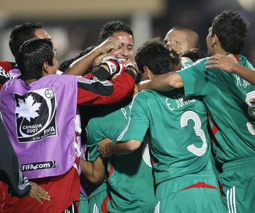Torjubel Mexiko U20 Fußball Länderspiel Herren U20 WM 2007, U 20, Nationalmannschaft, Nationaltrikot, Gruppe C, Mexiko Gruppe o0 Junioren Toronto Freude, Kameradschaft, Fußball Länderspiel Herren U20 WM 2007, U 20, Nationalmannschaft, Nationaltrikot, Gruppe C, Mexiko Gruppe o0 Junioren Toronto Freude, Kameradschaft,