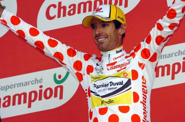 David Millar (Großbritannien Saunier Duval Prodir) übernimmt das Bergtrikot nach der 1. Etappe der Tour de France 2007 - Radsport Herren Tour de France 2007, ProTour, Straßenradsport, Straße, Rad Einzelbild 1. Etappe: London - Canterbury Freude, Radsport Herren Tour de France 2007, ProTour, Straßenradsport, Straße, Rad Einzelbild 1. Etappe: London - Canterbury Freude,