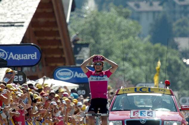 Linus Gerdemann (Deutschland T Mobile) gewinnt die 7. Etappe der Tour de France 2007 - Radsport Herren Tour de France 2007, ProTour, Straßenradsport, Straße, Rad, Einzelbild 7. Etappe: Bourg en Bresse - Le Grand Bornand Freude, Radsport Herren Tour de France 2007, ProTour, Straßenradsport, Straße, Rad, Einzelbild 7. Etappe: Bourg en Bresse - Le Grand Bornand Freude,