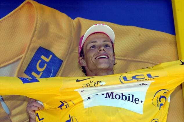 Linus Gerdemann (Deutschland T Mobile) gewinnt die 7. Etappe der Tour de France 2007 und schlüpft damit ins gelbe Trikot des Gesamtführenden - Radsport Herren Tour de France 2007, ProTour, Straßenradsport, Straße, Rad, Einzelbild 7. Etappe: Bourg en Bresse - Le Grand Bornand Radsport Herren Tour de France 2007, ProTour, Straßenradsport, Straße, Rad, Einzelbild 7. Etappe: Bourg en Bresse - Le Grand Bornand