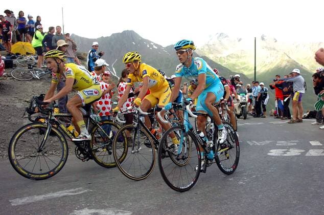 David de la Fuente (Spanien Saunier Duval Prodir, li.), Mickael Rasmussen (Dänemark Rabobank, Mitte) und Andreas Klöden (Deutschland Astana) - Radsport Herren Tour de France 2007, ProTour, Straßenradsport, Straße, Rad Gruppe 9. Etappe: Val d Isere - Briancon, dIsere Radsport Herren Tour de France 2007, ProTour, Straßenradsport, Straße, Rad Gruppe 9. Etappe: Val d Isere - Briancon, dIsere