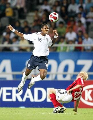 Gavin Hoyte (England U17, li.) - Kopfball gegen Sascha Bigalke (Deutschland U17) Fußball WM Herren U17 WM 2007, U 17, Junioren, Nationalmannschaft, Nationaltrikot Gruppe Goyang Dynamik, Fußball WM Herren U17 WM 2007, U 17, Junioren, Nationalmannschaft, Nationaltrikot Gruppe Goyang Dynamik,