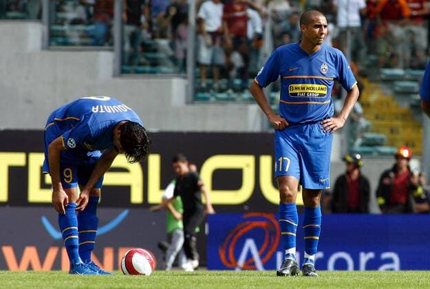 David Trezeguet (re.) und Vincenzo Iaquinta (beide Juventus Turin) beim Freistoß - Fußball Herren Serie A 2007 2008, 1. Italienische Liga, Juventus Turin, Juve Gruppe Rom Nachdenklichkeit, Konzentration, Fußball Herren Serie A 2007 2008, 1. Italienische Liga, Juventus Turin, Juve Gruppe Rom Nachdenklichkeit, Konzentration,