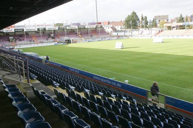 Fußball, Stadiongeschichte VfL Osnabrück Osnatel Arena, Heimspielstätte des VfL Osnabrück Fußball 2. BL Herren Saison 2007 2008, VfL Osnabrück, Fotostory, Stadionstory Totale OsnatelArena Osnabrück Leere, Fußball 2. BL Herren Saison 2007 2008, VfL Osnabrück, Fotostory, Stadionstory Totale OsnatelArena Osnabrück Leere,