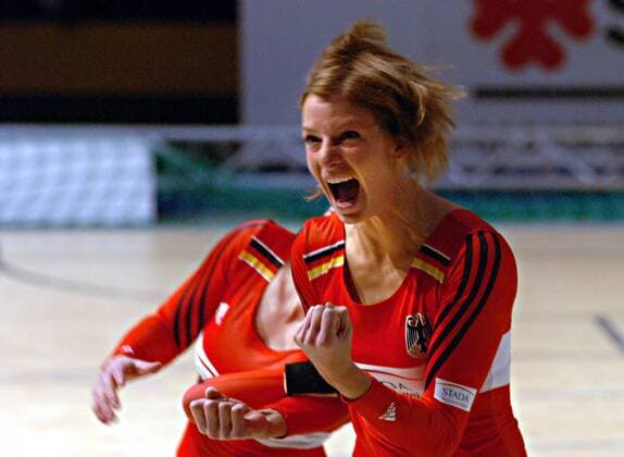Katrin Schultheis (re.) und Sandra Sprinkmeier (beide Deutschland) - Weltmeister im 2er Kunstradfahren 2007 Radsport WM Damen WM 2007, Hallenradsport, Kunstrad, Kunstradsport, Kunstradfahren, Halle, Indoor, Zweier, 2er, 2 er Gruppe Hallenradsport Winterthur Freude, Begeisterung, Radsport WM Damen WM 2007, Hallenradsport, Kunstrad, Kunstradsport, Kunstradfahren, Halle, Indoor, Zweier, 2er, 2 er Gruppe Hallenradsport Winterthur Freude, Begeisterung,