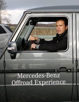 Teammanager Oliver Bierhoff (Deutschland) nimmt am Off Road Fahrtraining von Mercedes Benz teil Fußball Herren Nationalteam 2007, Fahrsicherheitstraining, Fahrtraining, Sicherheit, Sicherheitstraining, Einzelbild Hannover Fußball Herren Nationalteam 2007, Fahrsicherheitstraining, Fahrtraining, Sicherheit, Sicherheitstraining, Einzelbild Hannover