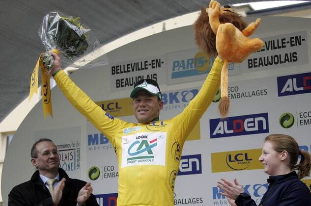 Thor Hushovd (Norwegen Credit Agricole) im gelben Trikot bei der Siegerehrung zur 2. Etappe von Paris Nizza 2008 Radsport Herren Paris Nizza 2008, Straßenradsport, Straße, Rad, Gruppe 2. Etappe: Nevers - Belleville Freude, Radsport Herren Paris Nizza 2008, Straßenradsport, Straße, Rad, Gruppe 2. Etappe: Nevers - Belleville Freude,