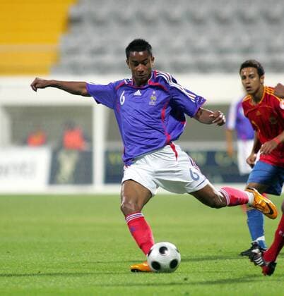 Loic Damour (Frankreich U17) am Ball - Fußball EM Herren U17 EM 2008, U 17, Jugend, Junioren, Nachwuchs, Nationalteam, Nationaltrikot, Länderspiel, Gruppe Kundu Dynamik, Fußball EM Herren U17 EM 2008, U 17, Jugend, Junioren, Nachwuchs, Nationalteam, Nationaltrikot, Länderspiel, Gruppe Kundu Dynamik,