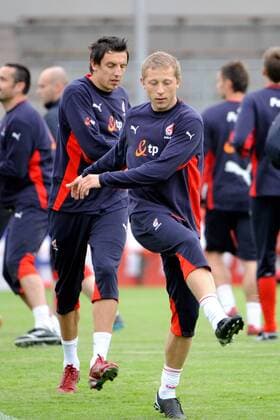Rafal Murawski (vorn) und Jacek Bak (beide Polen) - Fußball Herren Nationalmannschaft 2008, Vorschau EM, EURO, Training, Trainingslager, Gruppe Donaueschingen Fußball Herren Nationalmannschaft 2008, Vorschau EM, EURO, Training, Trainingslager, Gruppe Donaueschingen