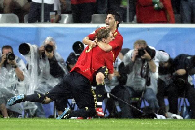 David Villa (re.) und Fernando Torres (beide Spanien) - Torjubel Fußball EM Herren Euro 2008, Länderspiel, Nationalmannschaft, Nationaltrikot, Spanien Gruppe Innsbruck Freude, Begeisterung, Fußball EM Herren Euro 2008, Länderspiel, Nationalmannschaft, Nationaltrikot, Spanien Gruppe Innsbruck Freude, Begeisterung,