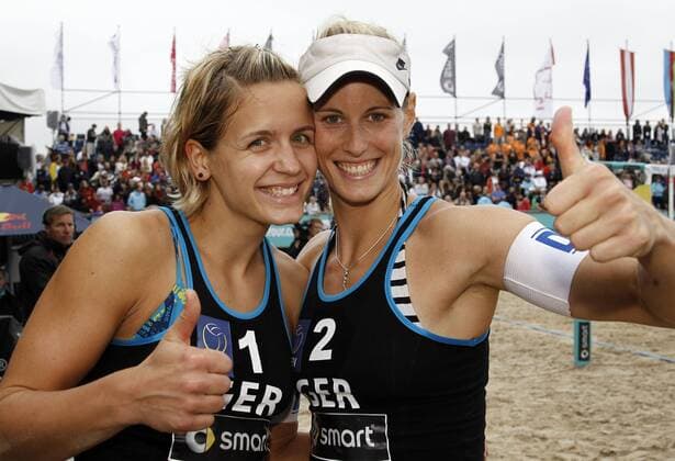 Beach Volleyball, CEV European Championship Final 2010 Berlin, Europameisterschaft, Beachvolleyball, Laura Ludwig ( GER ) - Sara Goller ( GER ), Europameisterinnen xHOCHxZWEIx xJuergenxTapx o0 Sieg, Sieger, Europameister, Jubel, Freude,