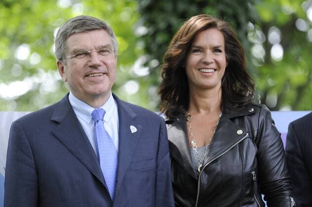 Dr. Thomas BACH ,Praesident des Deutschen Olympischen Sportbunds (DOSB) und Vorsitzender der Gesellschafterversammlung der Bewerbungsgesellschaft,mit Katarina WITT ,Vorsitzende des Kuratoriums der Bewerbungsgesellschaft,Brustbild,lacht,lachen,lachend. München2018, München 2018,Olympische Winterspiele Winter Olympic Games,IOC,Entscheidung,Olympiabewerbung,