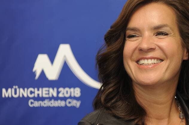 Katarina WITT ,Vorsitzende des Kuratoriums der Bewerbungsgesellschaft,Einzelbild,angeschnittenes Einzelmotiv,Portraet,Brustbild. München2018, München 2018,Olympische Winterspiele Winter Olympic Games,IOC,Entscheidung,Olympiabewerbung, o0 Schriftzug