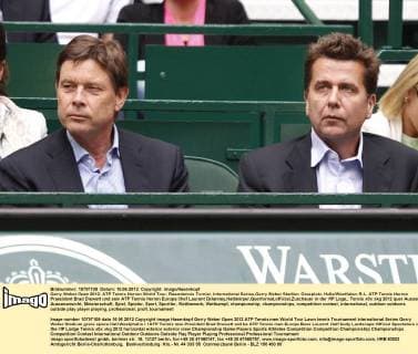 Gerry Weber Open 2012, ATP Tennis Herren World Tour, Rasentennis Turnier, International Series,Gerry Weber Stadion, Grasplatz, Halle Westfalen, R-L. ATP Tennis Herren Praesident Brad Drewett und sein ATP Tennis Herren Europa Chef Laurent Delanney,Halbkörper,Querformat,official,Zuschauer in der VIP Loge,