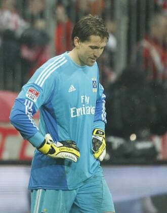 Rene ADLER (HSV 15) Emotionen, enttäuscht, Enttäuschung, Frust, frustriert, Trauer ,traurig, verzweifelt, Verzweiflung FC BAYERN MÜNCHEN - HAMBURGER SV ( - ) Fussball 1. Bundesliga , München, am 30.03.2013 27.Spieltag, Spieltag27, Saison 2012 2013, Saison1213, Liga01, 1.Liga, 1.Bundesliga, FCB, München, HSV
