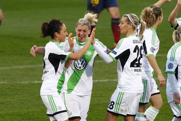 23.03.2014, VfL Stadion am Elsterweg, Wolfsburg, Frauenfussball, Champions-League, Viertelfinale, Hinspiel, VfL Wolfsburg (GER) vs FC Barcelona (ESP), im Bild Nadine Kessler (13, VfL Wolfsburg, li.), Luisa Wensing (2, VfL Wolfsburg) und Lena Gössling (28, VfL Wolfsburg) jubeln nach dem Tor zum 2:0 für Wolfsburg GER, CL, VfL Wolfsburg (GER) vs FC Barcelona (ESP)