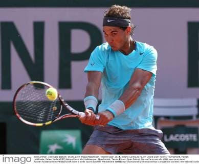French Open 2014, Roland Garros,Paris,ITF Grand Slam Tennis Tournament, Herren Halbfinale, Rafael Nadal (ESP),Aktion,Einzelbild,Halbkoerper, Querformat,