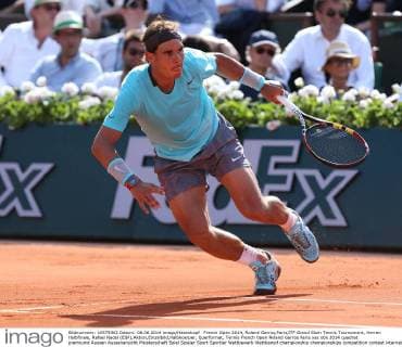 French Open 2014, Roland Garros,Paris,ITF Grand Slam Tennis Tournament, Herren Halbfinale, Rafael Nadal (ESP),Aktion,Einzelbild,Halbkoerper, Querformat,