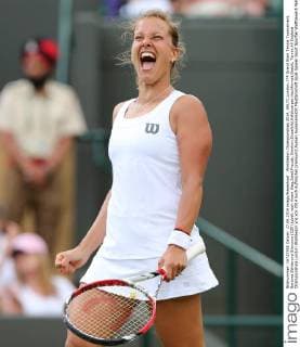 Wimbledon Championships 2014, AELTC,London, ITF Grand Slam Tennis Tournament, Barbora Zahlavova-Strycova (CZE) jubelt nach ihrem Sieg,Jubel,Freude, Emotion,Einzelbild,Halbkoerper,Hochformat,Gestik,